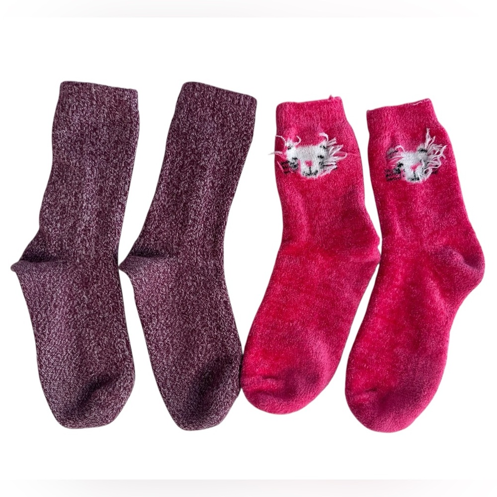 Set of 2 pairs of socks cat face with whiskers & maroon red fit up to size 8
